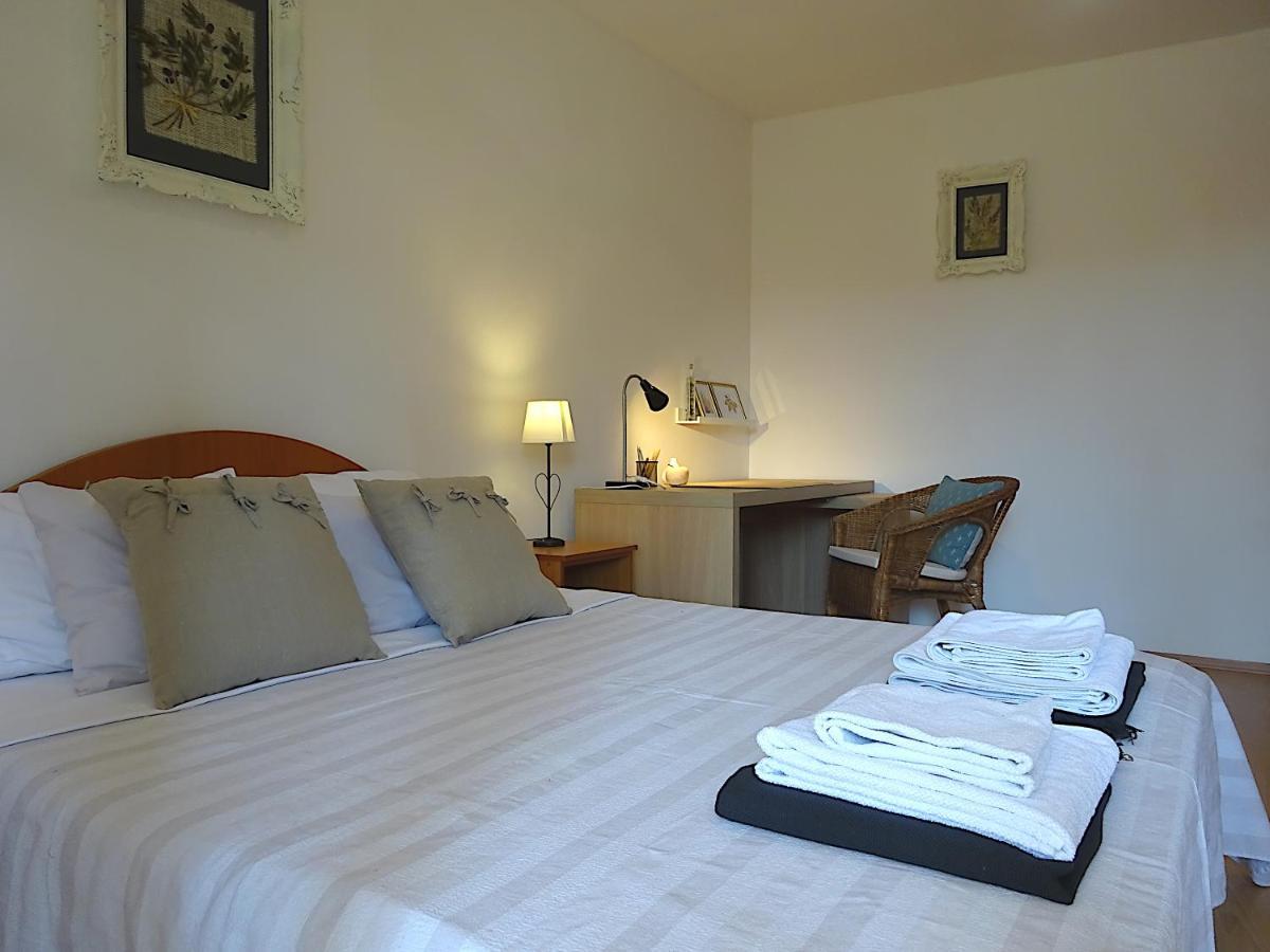 Eco Apartments Kate Sudurad ภายนอก รูปภาพ
