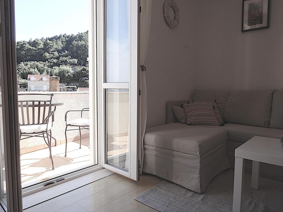 Eco Apartments Kate Sudurad ภายนอก รูปภาพ